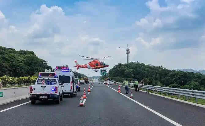 溪湖区高速公路汽车救援案例
